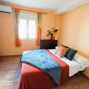 Duplex En Centro De Malaga, Calle Nuno Gomez Apartamento